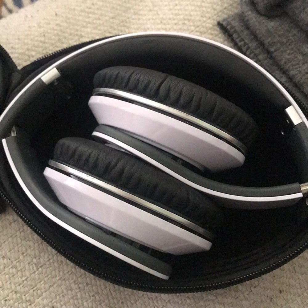 Beats by Dre headphones